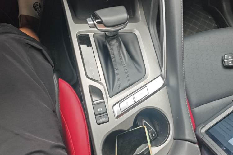 Used CHANGAN CS35PLUS 2022 Blue Whale NE 1.4T DCT Luxury Model Gear Lever