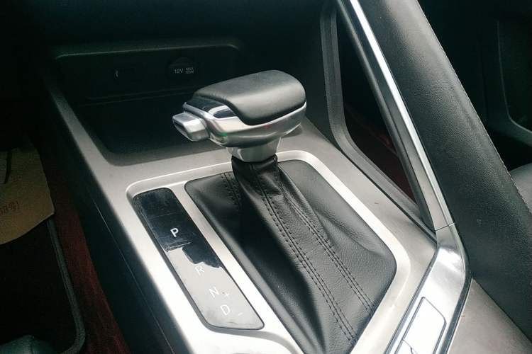 Used CHANGAN CS35PLUS 2022 Blue Whale NE 1.4T DCT Luxury Model Gear Lever