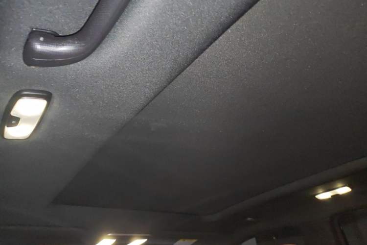 Used CHANGAN CS35PLUS 2022 Blue Whale NE 1.4T DCT Prestige Model Headliner