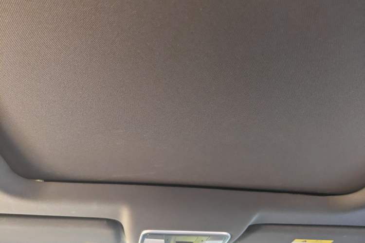 Used CHANGAN CS35PLUS 2022 Blue Whale NE 1.4T DCT Prestige Model Headliner