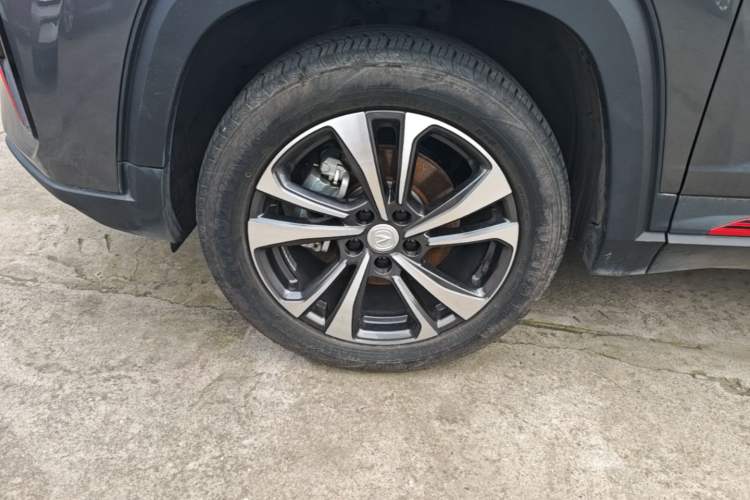 Used CHANGAN CS35PLUS 2022 Blue Whale NE 1.4T DCT Luxury Model Left Front Wheel Hub