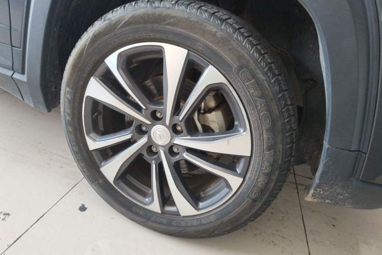 Used CHANGAN CS35PLUS 2022 Blue Whale NE 1.4T DCT Luxury Model Right Front Wheel Hub