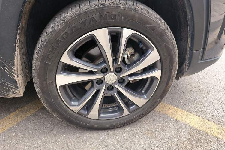 Used CHANGAN CS35PLUS 2022 Blue Whale NE 1.4T DCT Luxury Model Right Front Wheel Hub