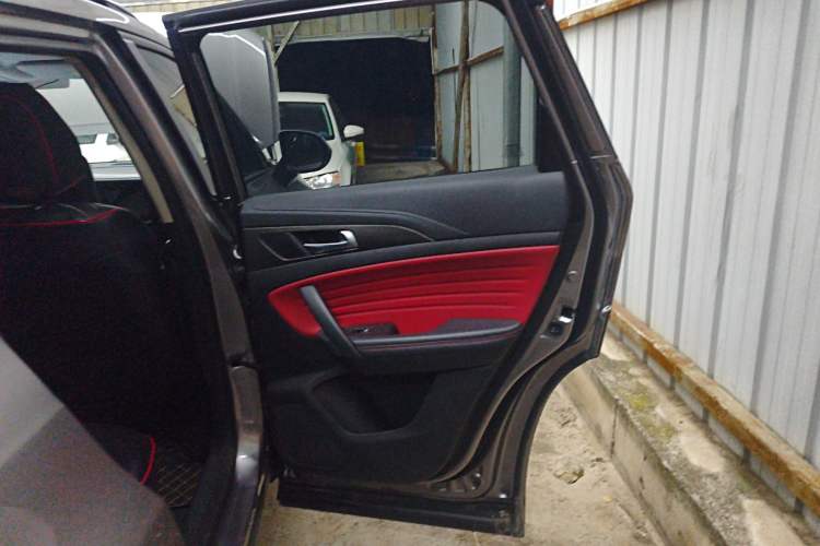 Used CHANGAN CS35PLUS 2022 1.6L CVT Elite Edition Right Rear Door Interior