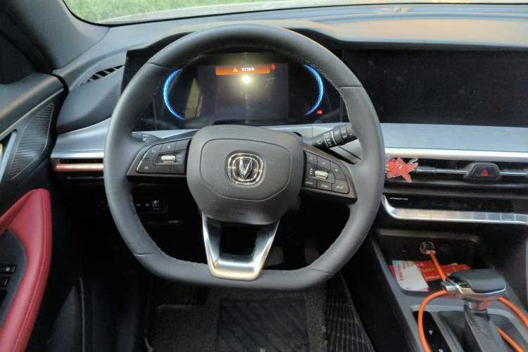 Used CHANGAN CS35PLUS 2022 Blue Whale NE 1.4T DCT Prestige Model Steering Wheel