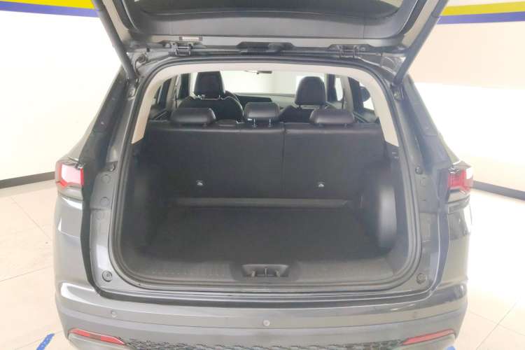 Used CHANGAN CS35PLUS 2022 Blue Whale NE 1.4T DCT Prestige Model Trunk