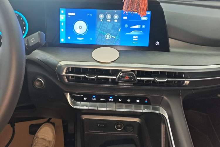 Used CHANGAN CS35PLUS 2022 Blue Whale NE 1.4T DCT Luxury Model Audio And AC Panel