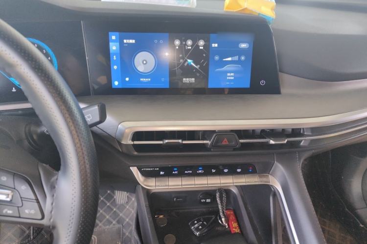 Used CHANGAN CS35PLUS 2022 Blue Whale NE 1.4T DCT Luxury Model Audio And AC Panel