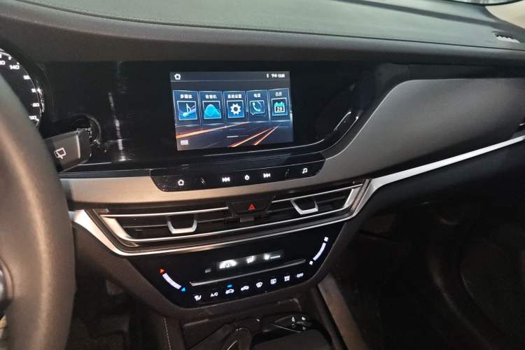 Used CHANGAN CS35PLUS 2022 1.6L CVT Elite Edition Audio And AC Panel