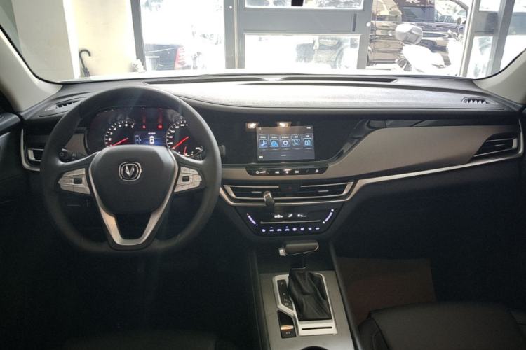 Used CHANGAN CS35PLUS 2022 1.6L CVT Elite Edition Center Console