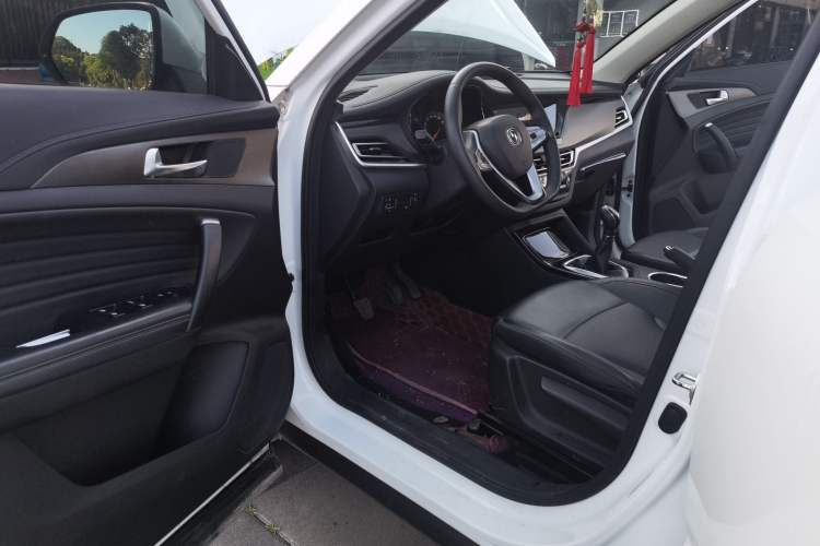 Used CHANGAN CS35PLUS 2022 1.6L Manual Luxury Edition Driver Seat