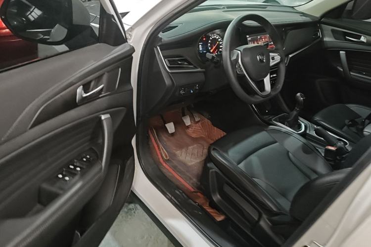 Used CHANGAN CS35PLUS 2022 1.6L Manual Luxury Edition Driver Seat