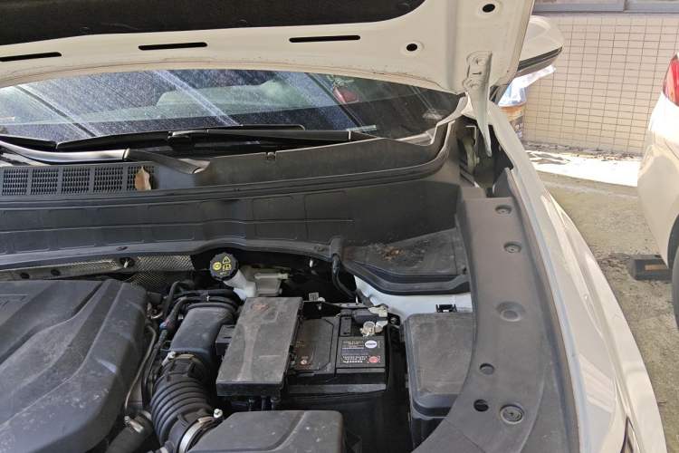 Used CHANGAN CS35PLUS 2022 Blue Whale NE 1.4T DCT Luxury Model Engine Bay Left