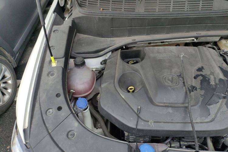 Used CHANGAN CS35PLUS 2022 Blue Whale NE 1.4T DCT Luxury Model Engine Bay Right