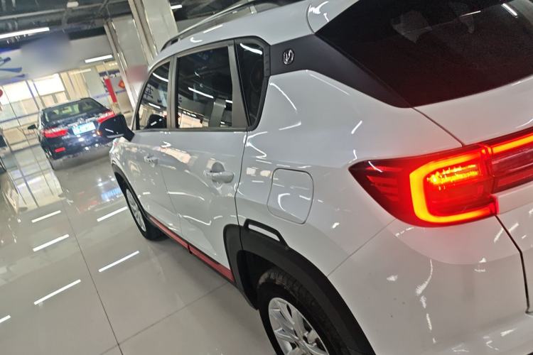 Used CHANGAN CS35PLUS 2022 1.6L CVT Elite Edition Exterior 3