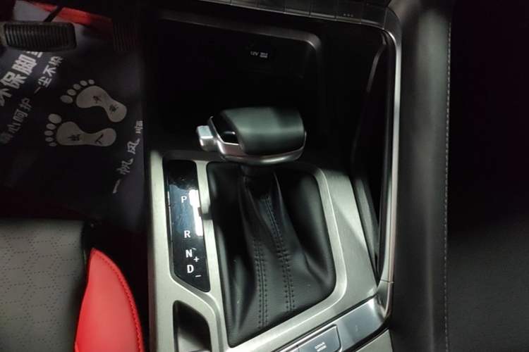 Used CHANGAN CS35PLUS 2022 Blue Whale NE 1.4T DCT Luxury Model Gear Lever