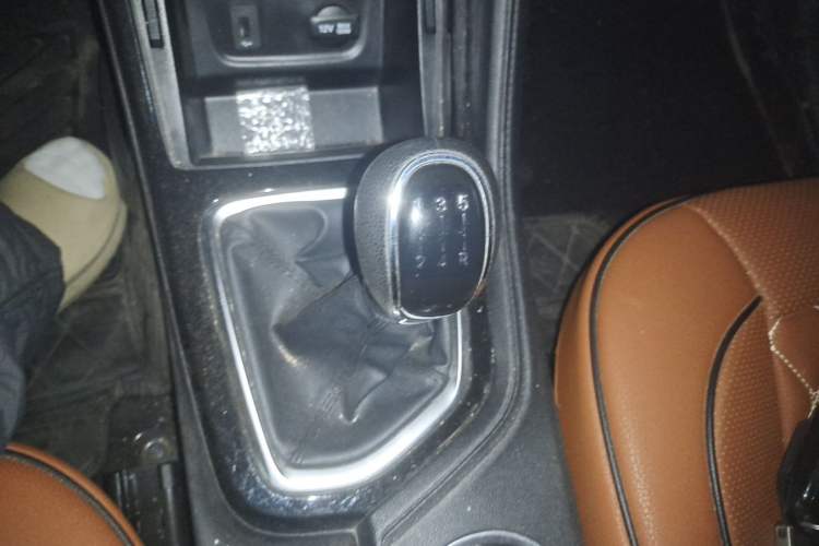Used CHANGAN CS35PLUS 2022 1.6L Manual Luxury Edition Gear Lever