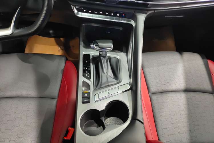 Used CHANGAN CS35PLUS 2022 Blue Whale NE 1.4T DCT Luxury Model Gear Lever