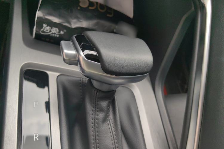 Used CHANGAN CS35PLUS 2022 Blue Whale NE 1.4T DCT Prestige Model Gear Lever