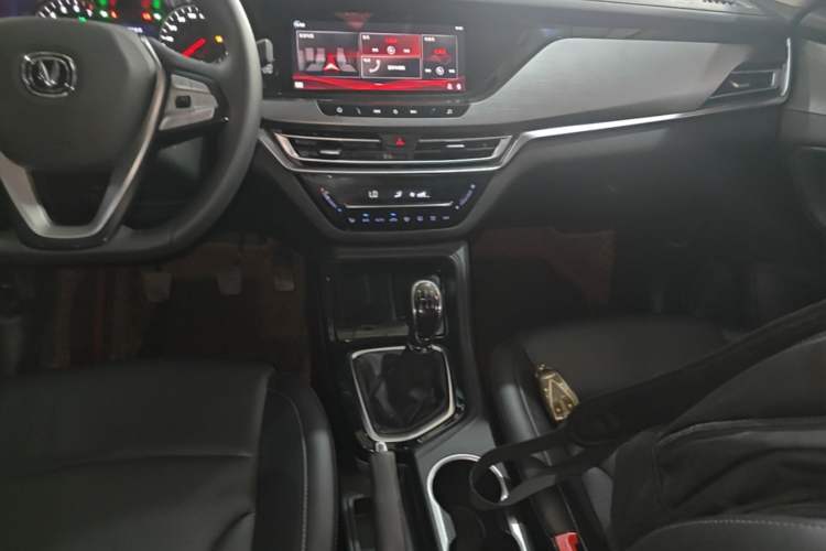 Used CHANGAN CS35PLUS 2022 1.6L Manual Luxury Edition Gear Lever