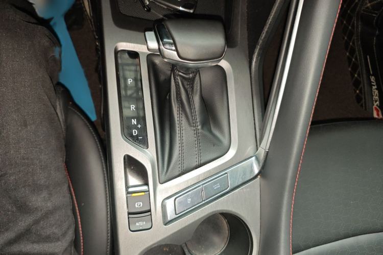 Used CHANGAN CS35PLUS 2022 Blue Whale NE 1.4T DCT Luxury Model Gear Lever