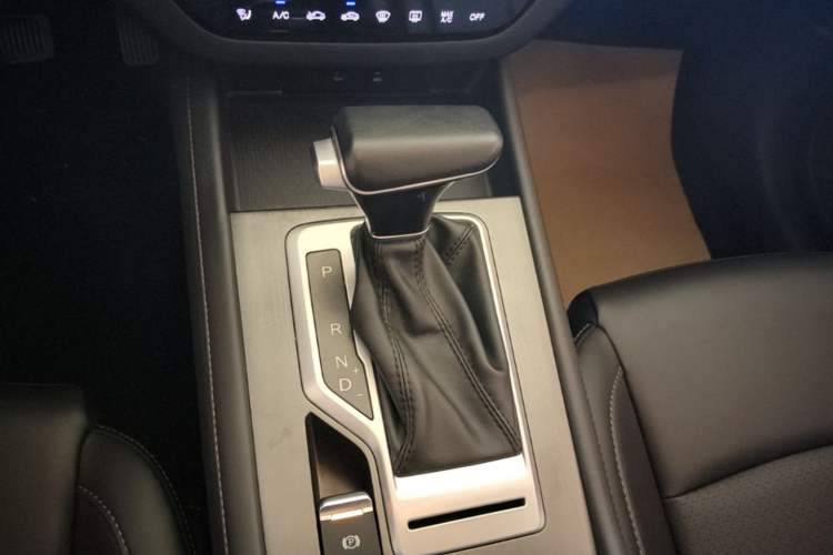 Used CHANGAN CS35PLUS 2022 1.6L CVT Elite Edition Gear Lever