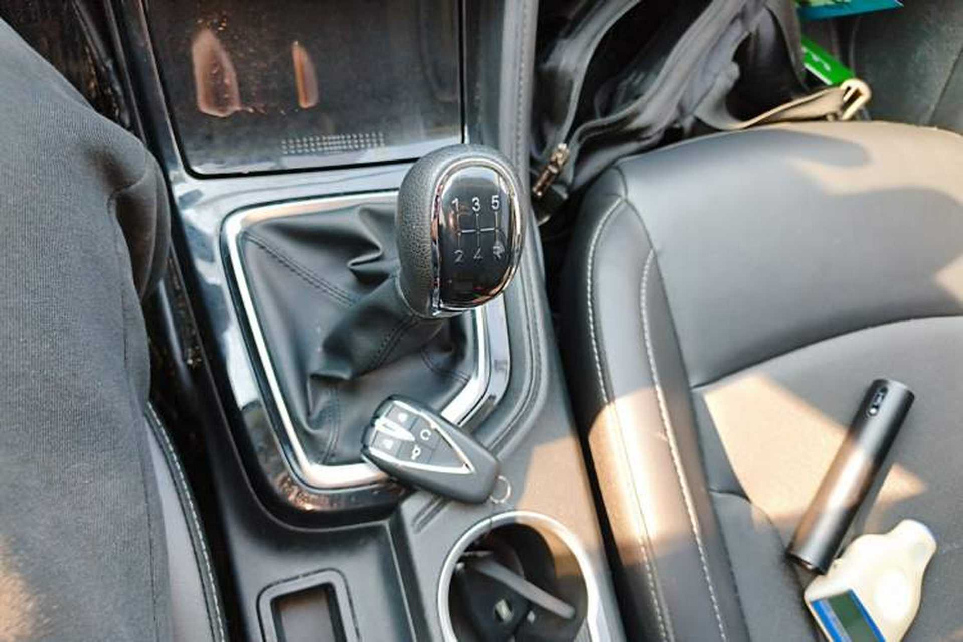 Used CHANGAN CS35PLUS 2022 1.6L Manual Luxury Edition Gear Lever