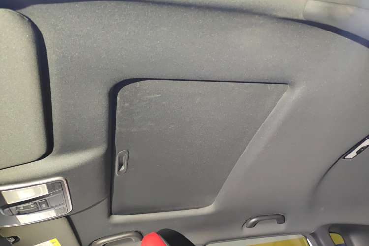 Used CHANGAN CS35PLUS 2022 Blue Whale NE 1.4T DCT Luxury Model Headliner