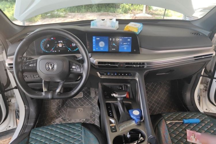 Used CHANGAN CS35PLUS 2022 Blue Whale NE 1.4T DCT Luxury Model Interior 2