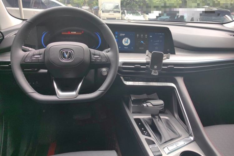 Used CHANGAN CS35PLUS 2022 Blue Whale NE 1.4T DCT Prestige Model Interior 2