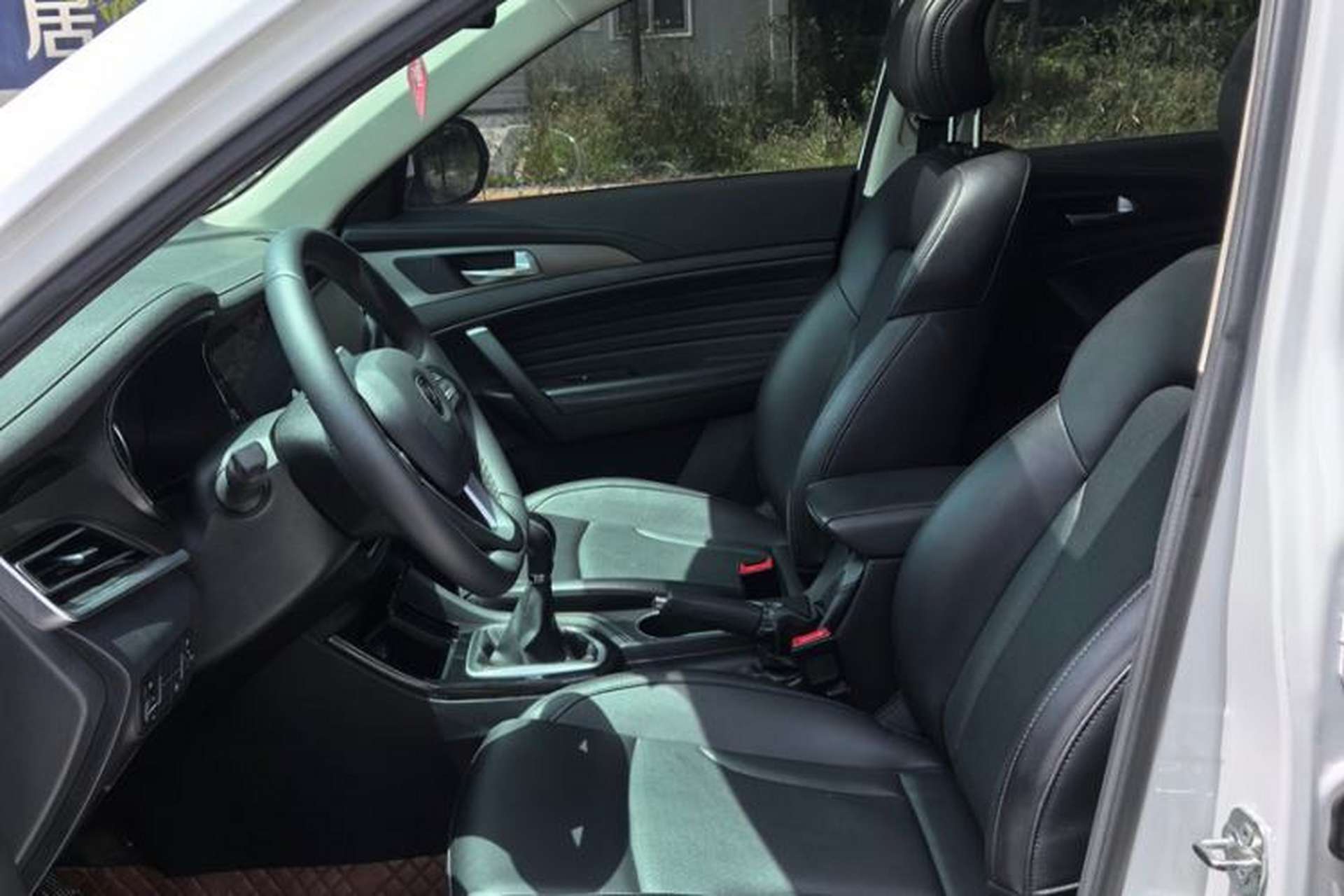 Used CHANGAN CS35PLUS 2022 1.6L Manual Luxury Edition Interior 2