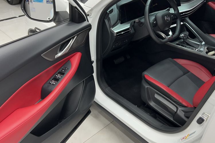 Used CHANGAN CS35PLUS 2022 Blue Whale NE 1.4T DCT Luxury Model Interior 2
