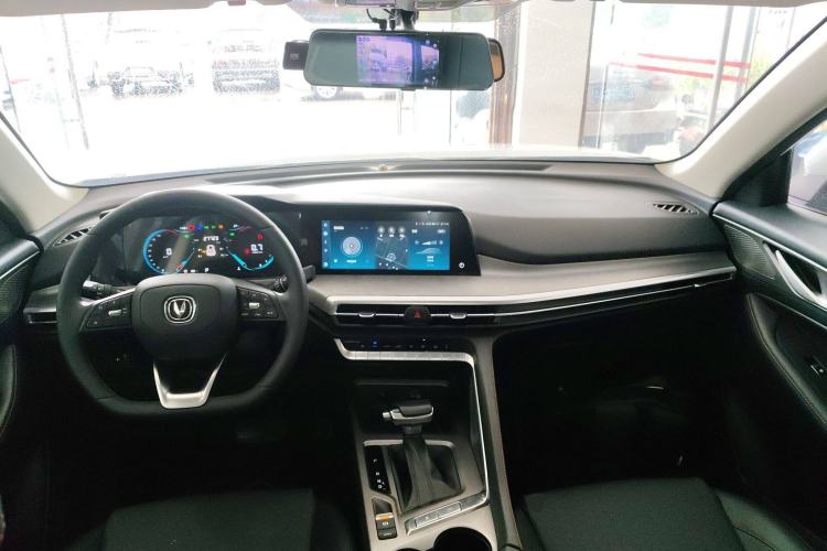 Used CHANGAN CS35PLUS 2022 Blue Whale NE 1.4T DCT Luxury Model Interior 2