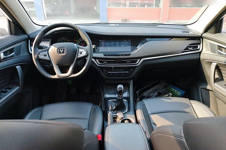 Used CHANGAN CS35PLUS 2022 1.6L Manual Luxury Edition Interior 2