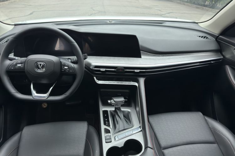 Used CHANGAN CS35PLUS 2022 Blue Whale NE 1.4T DCT Luxury Model Interior 3