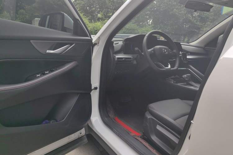 Used CHANGAN CS35PLUS 2022 Blue Whale NE 1.4T DCT Prestige Model Interior 3