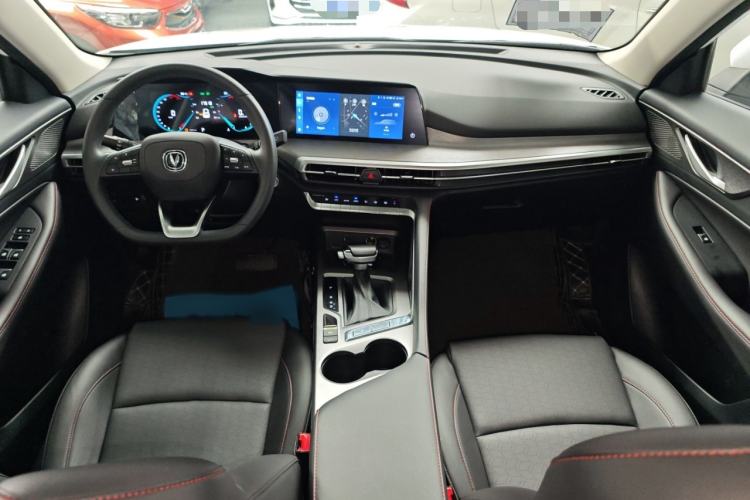 Used CHANGAN CS35PLUS 2022 Blue Whale NE 1.4T DCT Luxury Model Interior 3