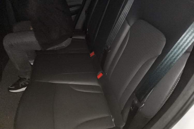 Used CHANGAN CS35PLUS 2022 1.6L Manual Luxury Edition Interior 4