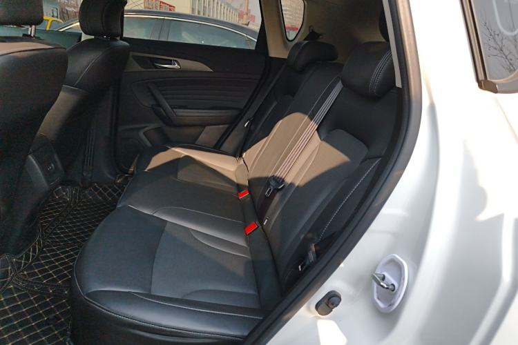 Used CHANGAN CS35PLUS 2022 1.6L Manual Luxury Edition Interior 4