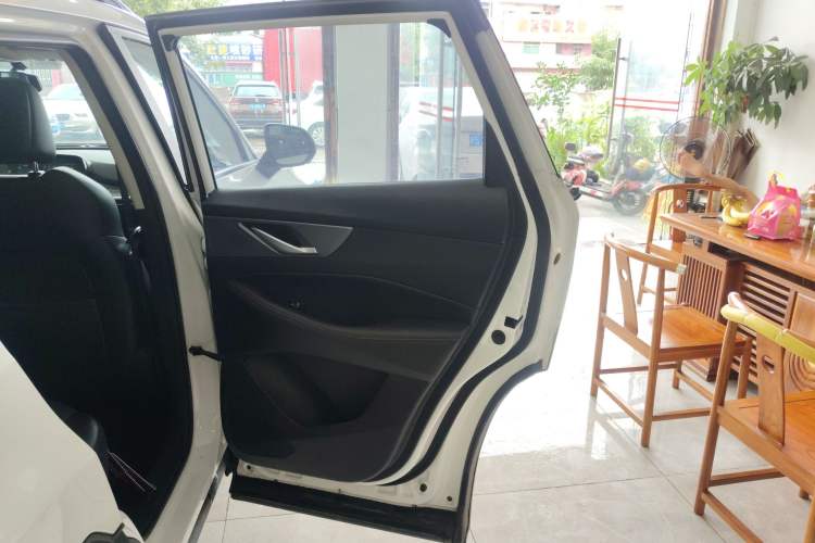 Used CHANGAN CS35PLUS 2022 Blue Whale NE 1.4T DCT Luxury Model Interior 6