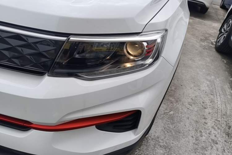 Used CHANGAN CS35PLUS 2022 1.6L Manual Luxury Edition Left Front Headlight