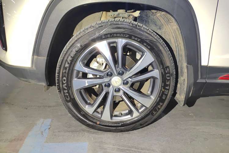 Used CHANGAN CS35PLUS 2022 Blue Whale NE 1.4T DCT Luxury Model Left Front Wheel Hub