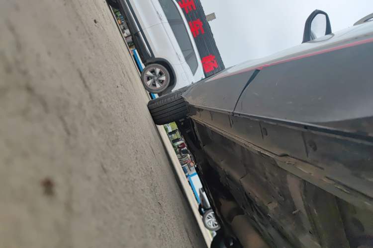 Used CHANGAN CS35PLUS 2022 1.6L Manual Luxury Edition Left Side Sill