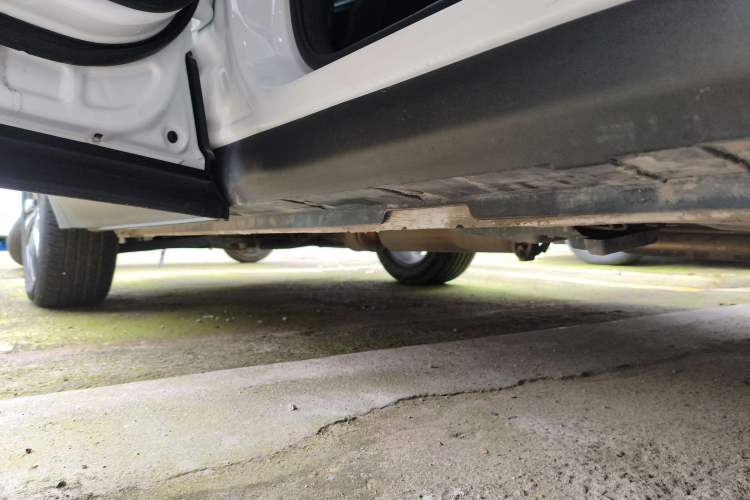 Used CHANGAN CS35PLUS 2022 1.6L Manual Luxury Edition Left Side Sill