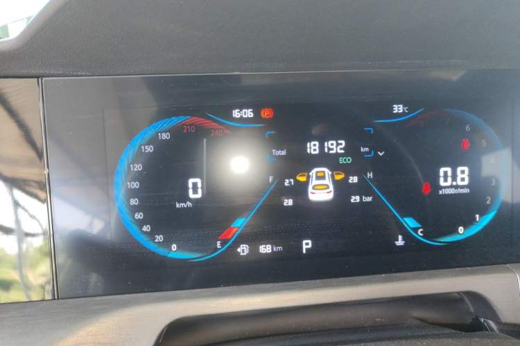Used CHANGAN CS35PLUS 2022 Blue Whale NE 1.4T DCT Luxury Model Odometer Close Up