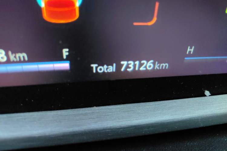 Used CHANGAN CS35PLUS 2022 Blue Whale NE 1.4T DCT Prestige Model Odometer Close Up