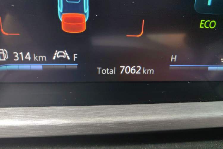 Used CHANGAN CS35PLUS 2022 Blue Whale NE 1.4T DCT Prestige Model Odometer Close Up