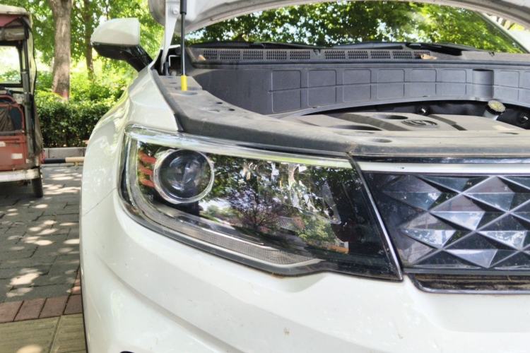 Used CHANGAN CS35PLUS 2022 1.6L Manual Luxury Edition Right Front Headlight