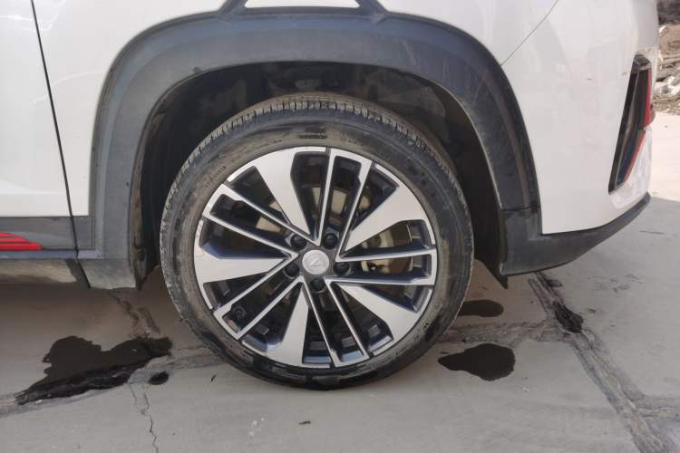 Used CHANGAN CS35PLUS 2022 Blue Whale NE 1.4T DCT Prestige Model Right Front Wheel Hub