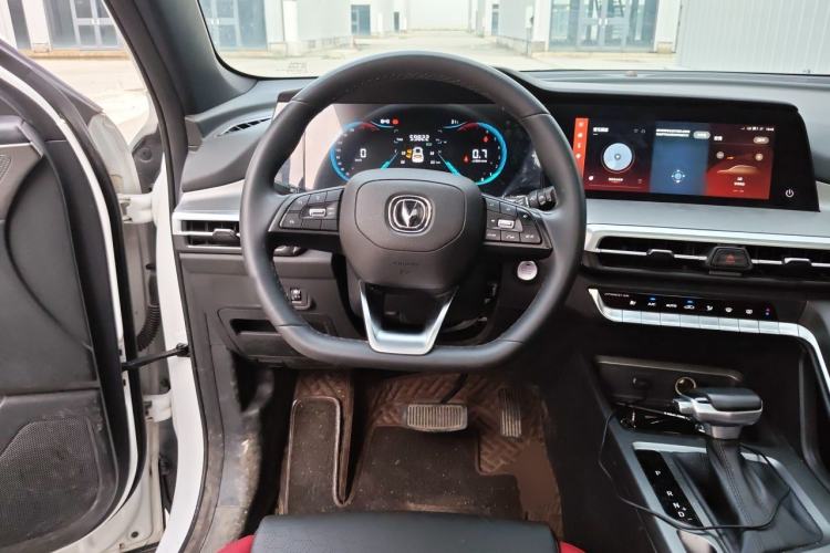Used CHANGAN CS35PLUS 2022 Blue Whale NE 1.4T DCT Luxury Model Steering Wheel